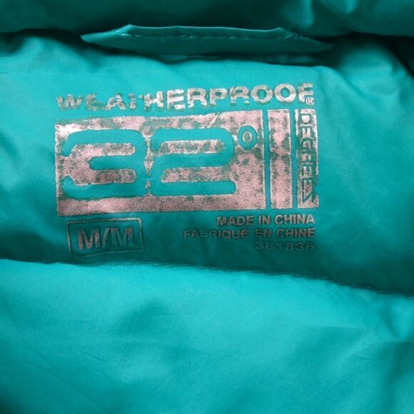 Pair of Puffer Jackets - Picture 6 of 11